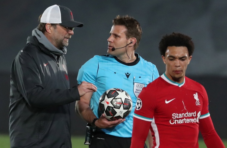 世界第一人！约基奇56+16+15集锦 末节加时爆发拒绝逆转（当世无双！约基奇56+16+15高光集锦 末节与加时接管比赛挫败逆转）