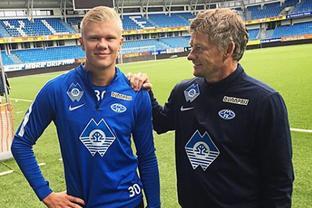 2025年终男足世界排名：西班牙继续领跑，国足位列第93位（2025年末男足世界排名出炉：西班牙稳居榜首，国足第93位）