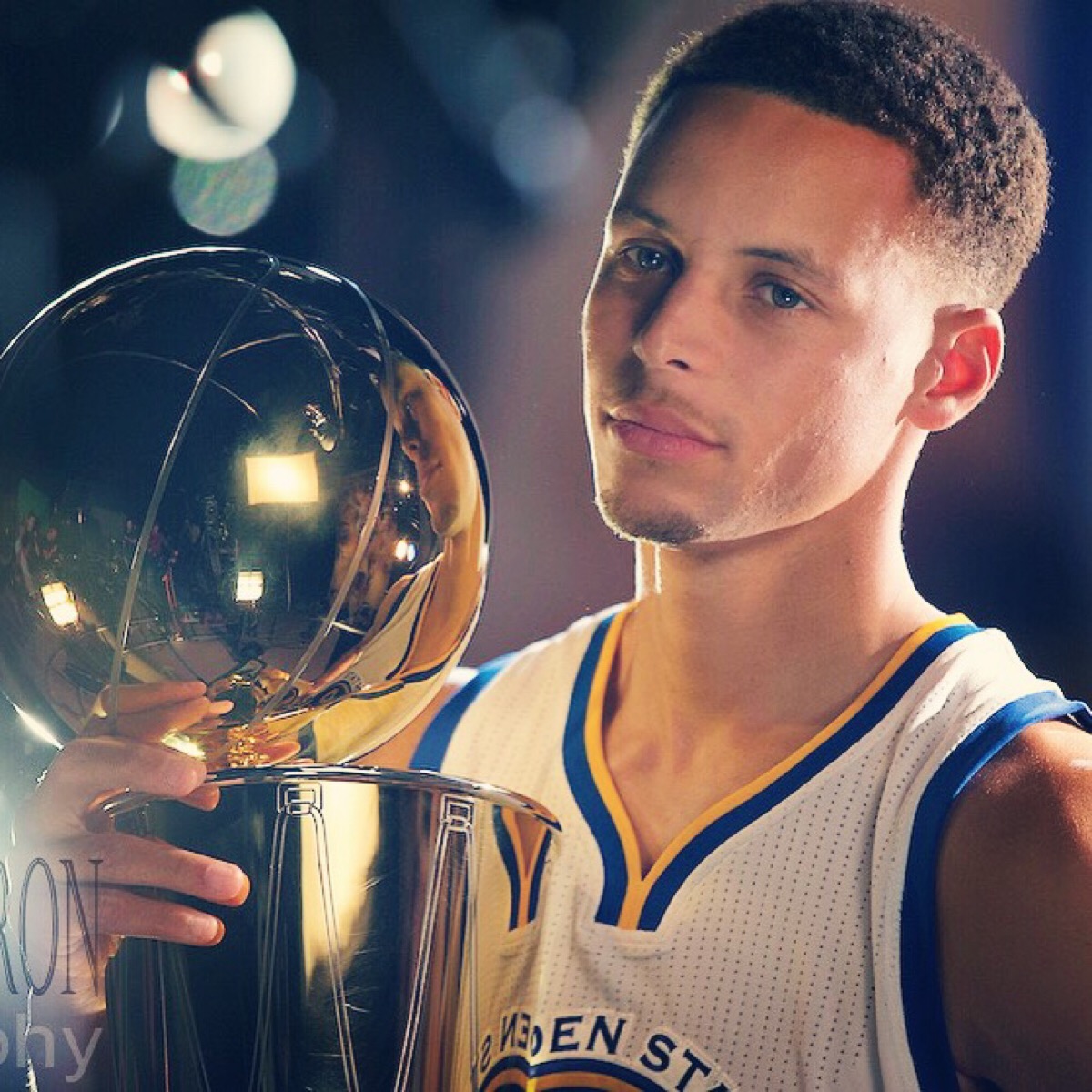 埃贝尔：卡尔无大碍；我们对格纳布里战阿森纳时复出保持乐观（埃贝尔：卡尔问题不大，乐观格纳布里可在对阵阿森纳时复出）