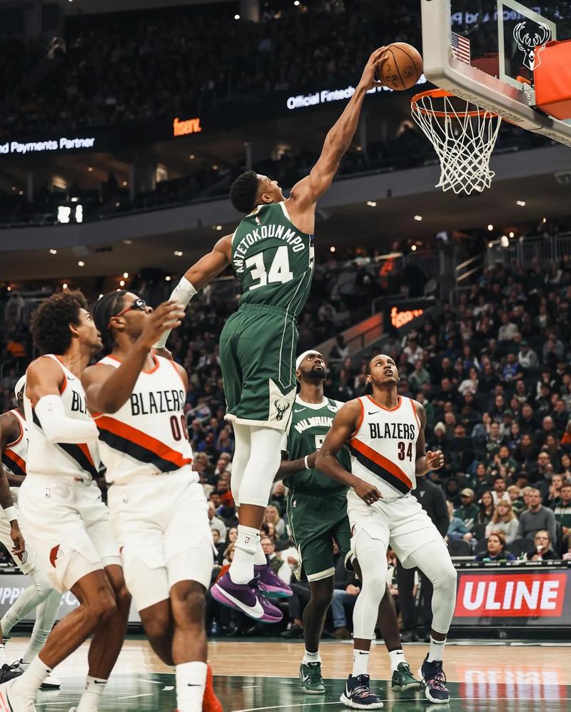 媒体人：防守强悍必然伴随各种小动作 王朝球队都有几个练家子（媒体人：强硬防守常伴小动作，王朝球队少不了几位硬汉）