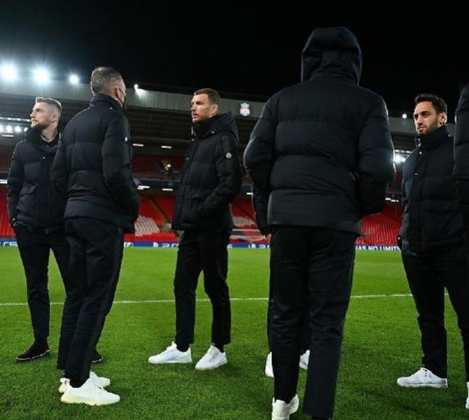 最后6轮5球1助！桑托斯官媒盛赞内马尔：他是桑托斯的王子（近6战5球1助！桑托斯官媒力赞内马尔：球队的王子）