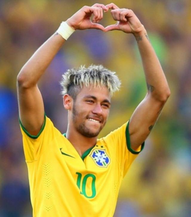 韩镕泽：赢下这场比赛是靠全队的信念，感谢球迷这一年的支持（韩镕泽：胜利源自团队信念，感谢球迷一年陪伴与支持）